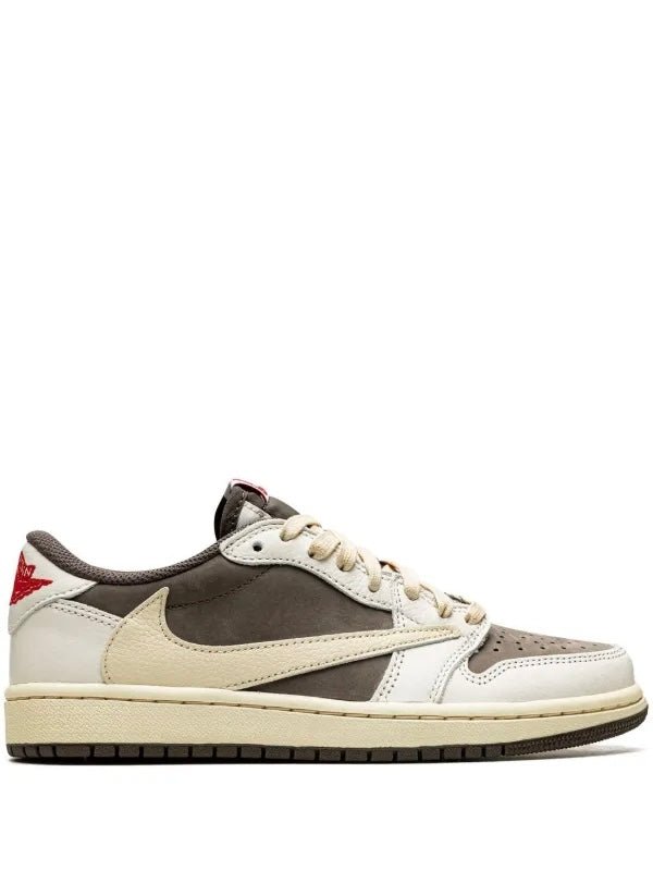 Travis Scott Sneakers 060