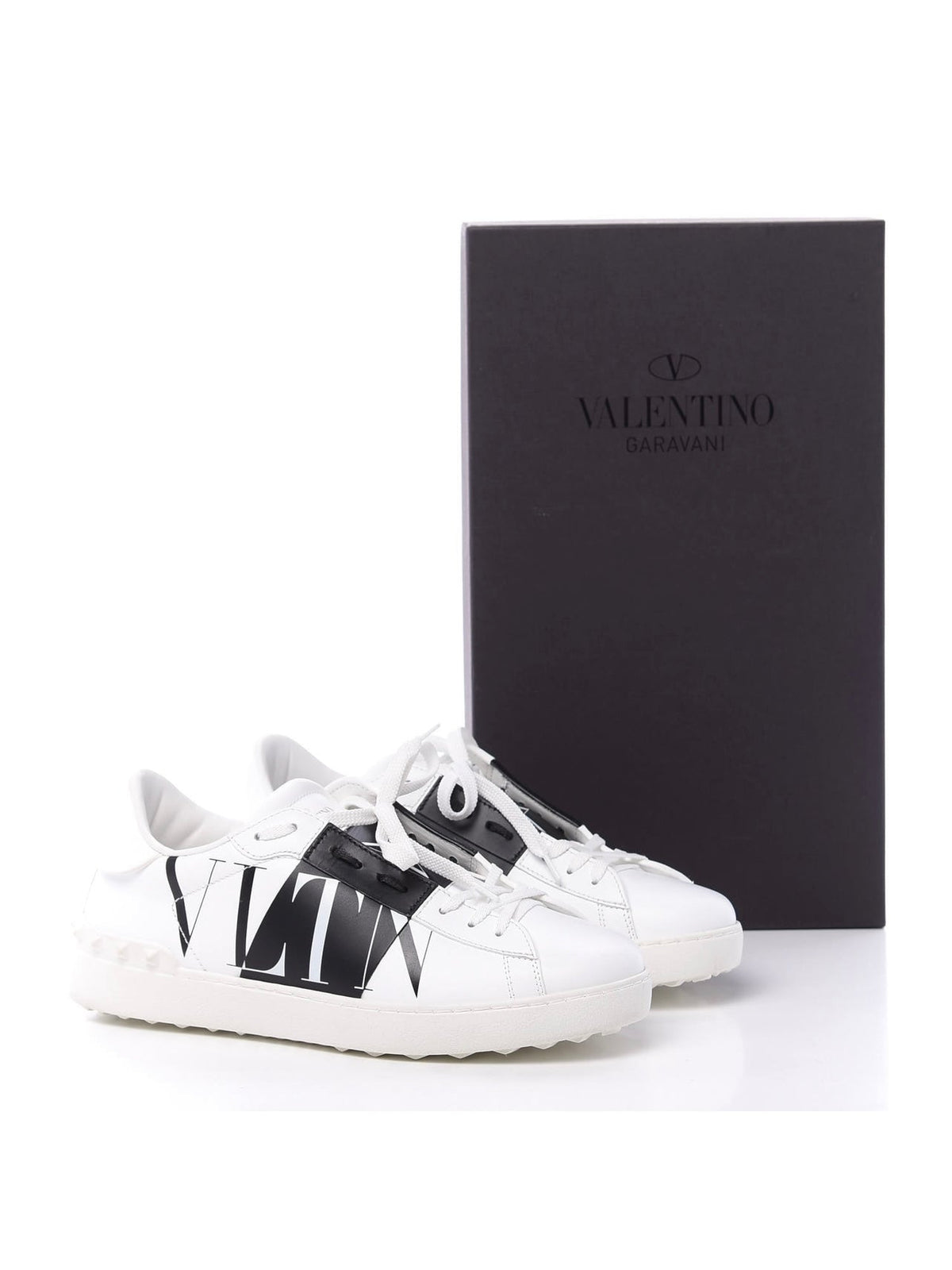 Valentino Sneakers 107